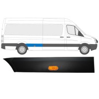 Moulure latérale de l'aile arrière avec lampe pour Volkswagen Crafter 2005-2017 / Droite / Ensemble 13993