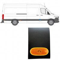 Moulure latérale du montant avant avec lampe pour Mercedes Sprinter 2018- / Droite / Ensemble 12962