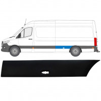 Moulure latérale sur aile arrière pour Mercedes Sprinter 2018- / Gauche 12935