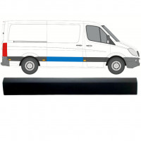 Moulure centrale sur porte latérale pour Mercedes Sprinter 2006- / Droite 7994